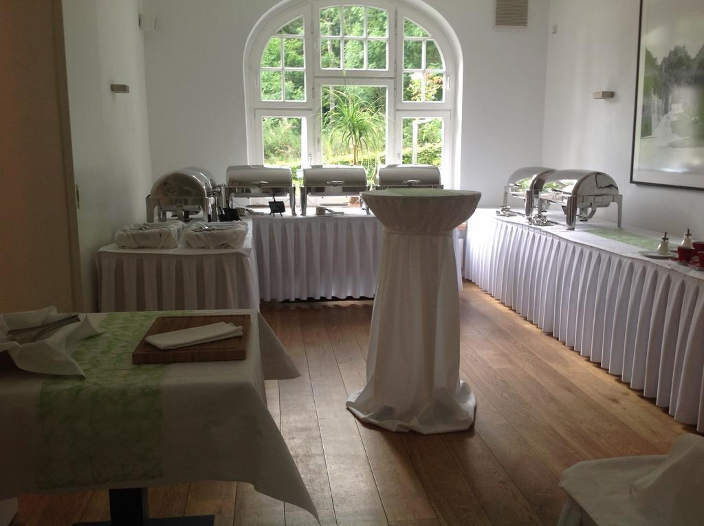 מלון Friesenhagen Wildenburger Hof מראה חיצוני תמונה